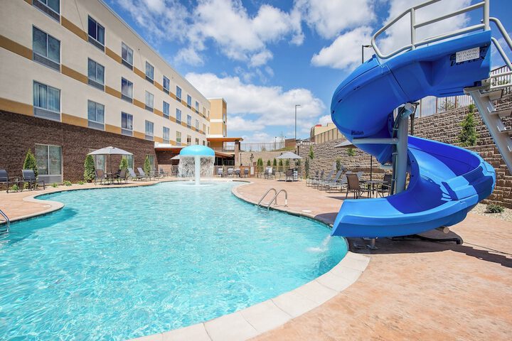 Pool 6 of 29