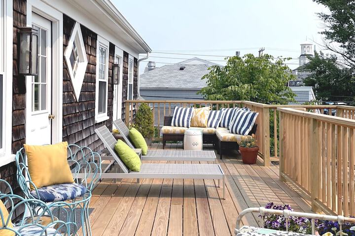 Sundeck 28 of 29