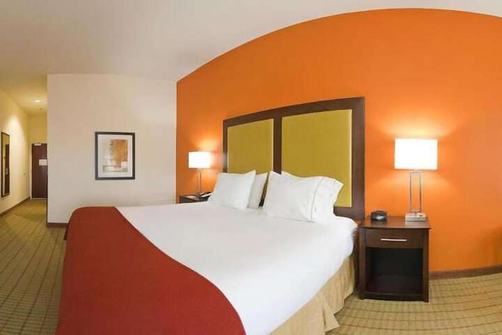 Holiday Inn Express Hotel & Suites FLORENCE NORTHEAST by IHG
