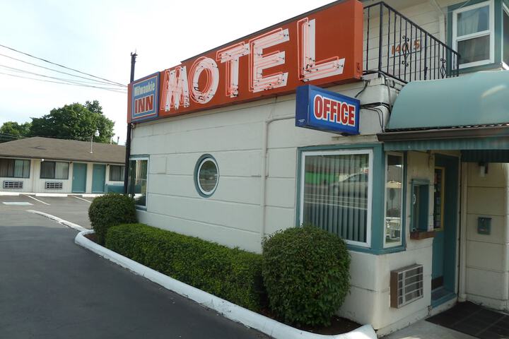 Milwaukie Inn Portland South