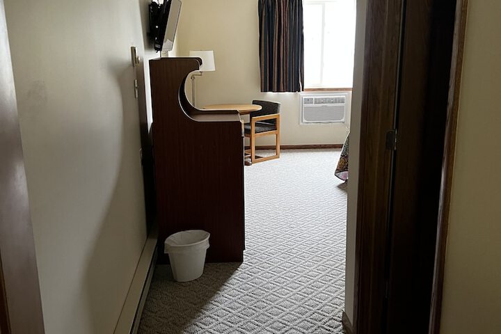 Room 20 of 29
