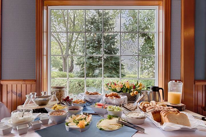 Breakfast/Coffee Service 58 of 71