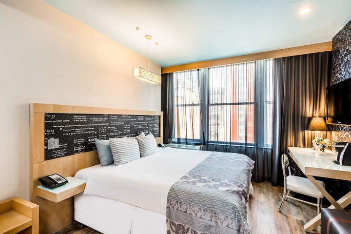 Room 5 of 37