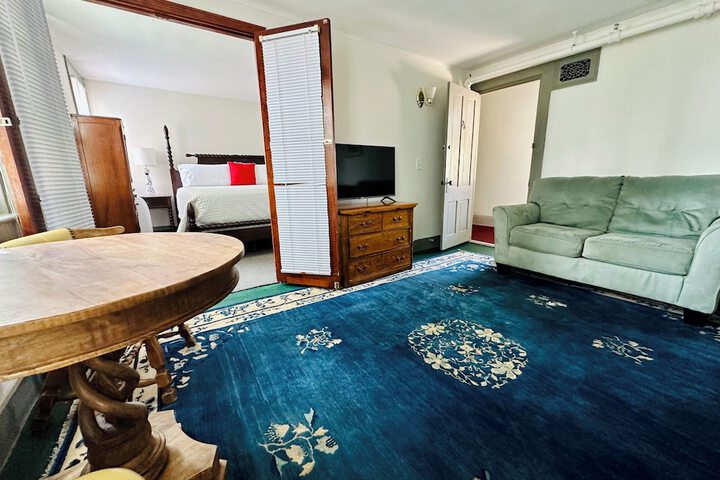Room 73 of 167
