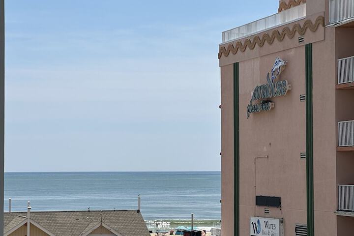 Hotel 3 of 65