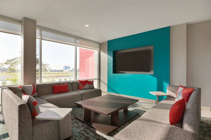 avid hotel Melbourne Viera by IHG