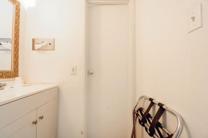 Room 87 of 123