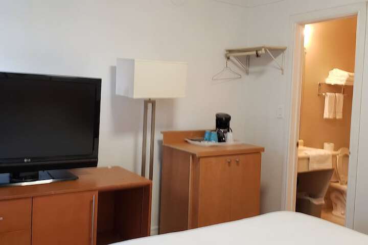 Room 31 of 63
