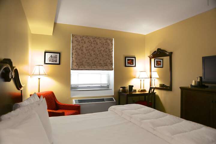 Room 22 of 47
