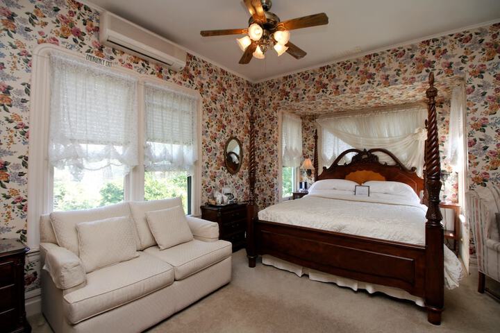 Bradford Place Inn & Gardens