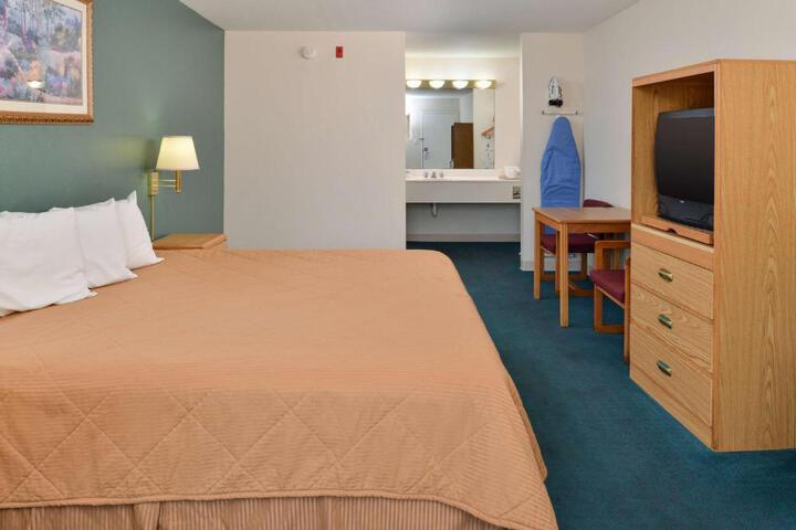Americas Best Value Inn Kinder