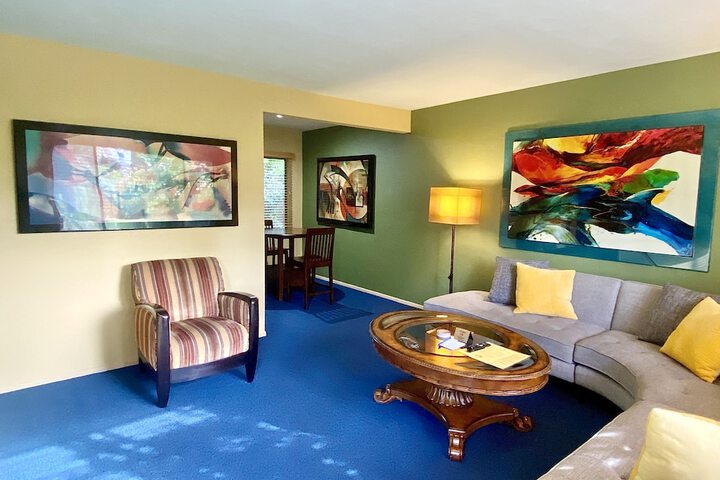 Room 54 of 85
