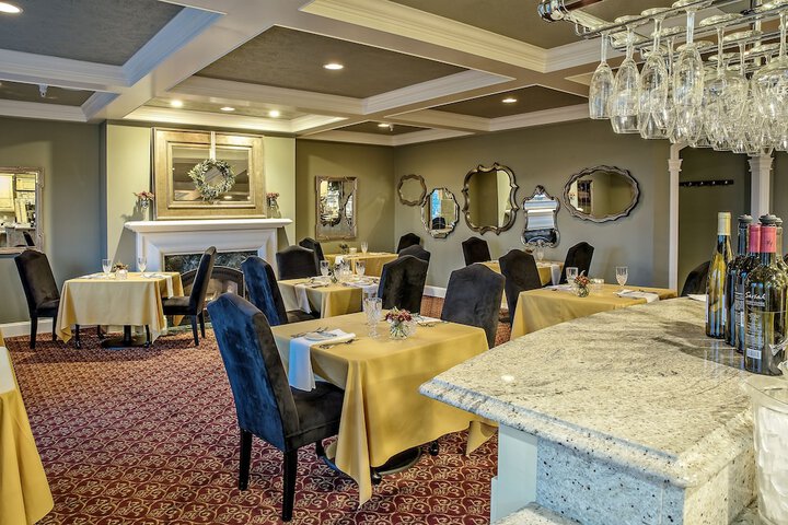 Dining 85 of 145