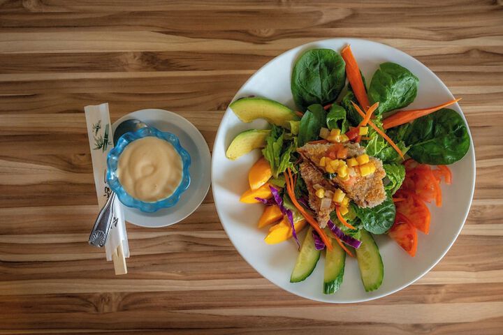 Dining 43 of 50