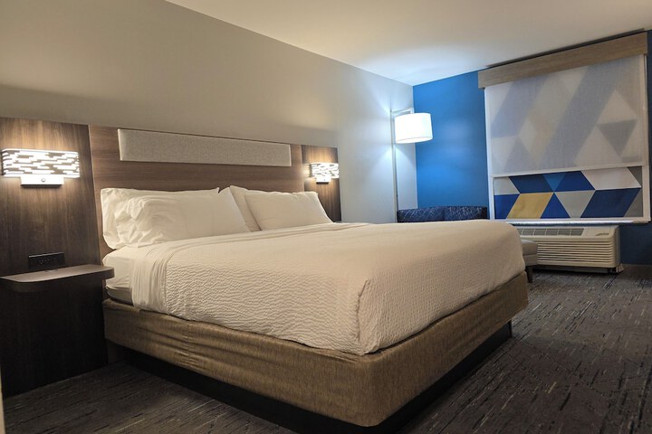Holiday Inn Express Hotel & Suites Smithfield - Selma I -95 by IHG