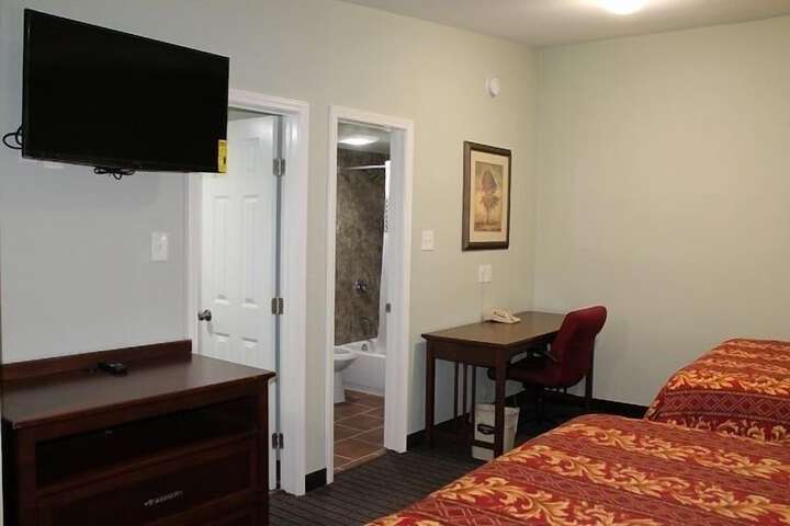 Room 11 of 21