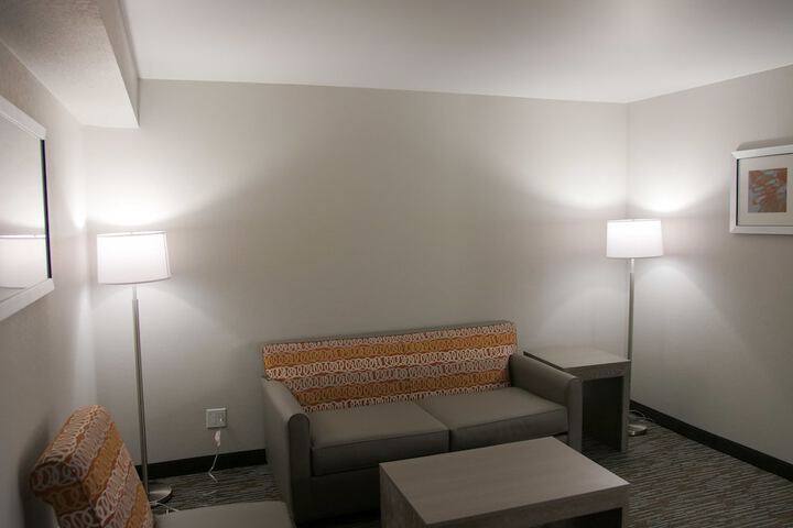 Room 36 of 60