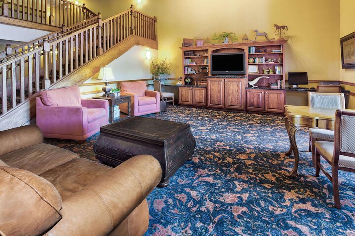 Hotel Interior 6 of 24
