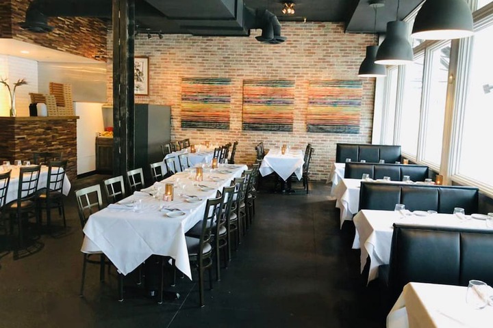 Dining 47 of 62