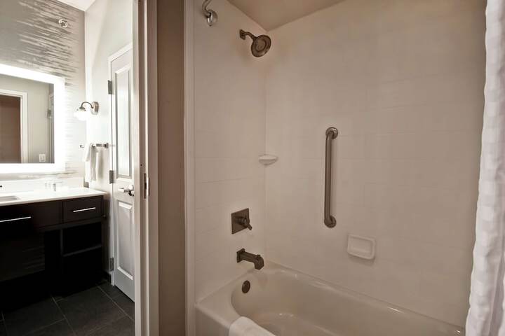 Room 25 of 55