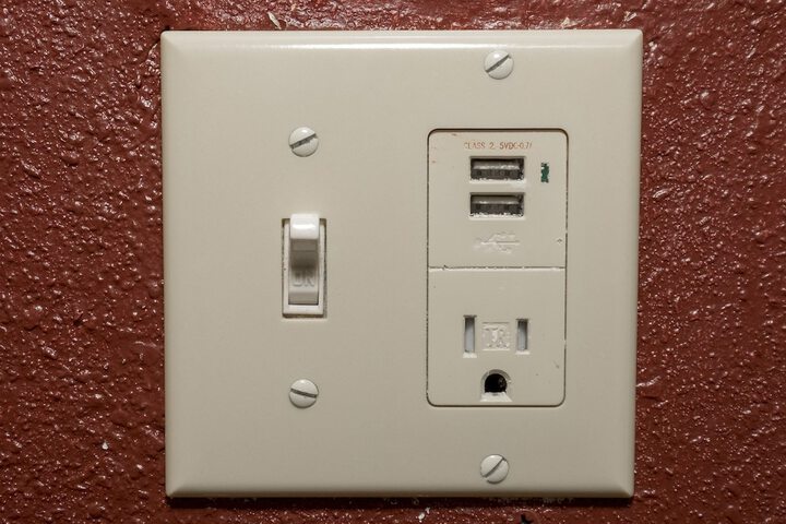 Room 15 of 34