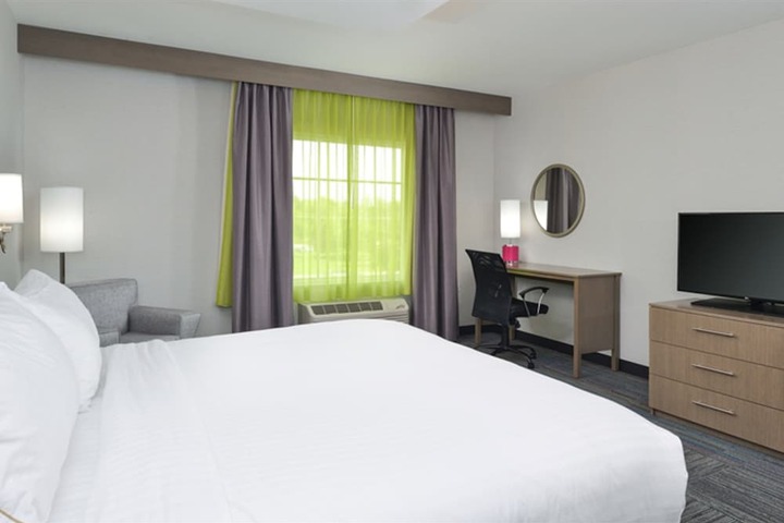 Holiday Inn Express & Suites Shippensburg by IHG