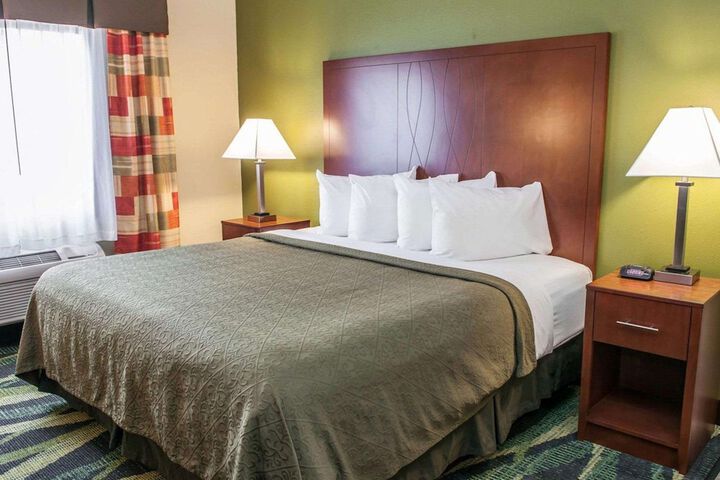 Room 21 of 44