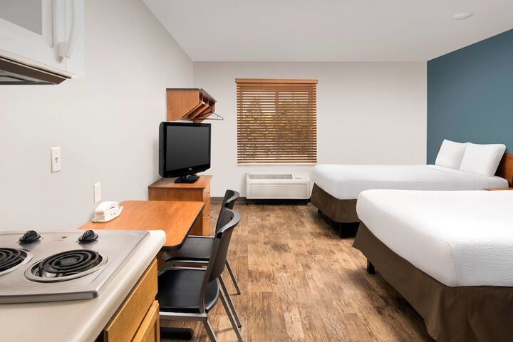 Room 18 of 28