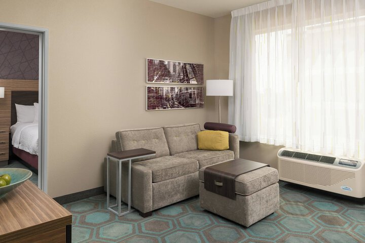 Room 26 of 60
