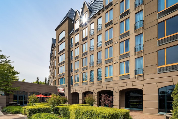 DoubleTree by Hilton North Vancouver