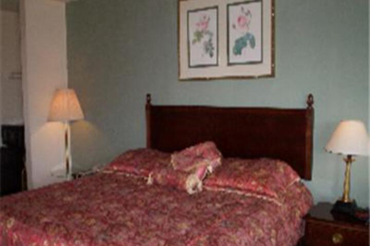 Somerville Inn and Suites