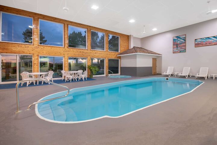 Pool 3 of 25