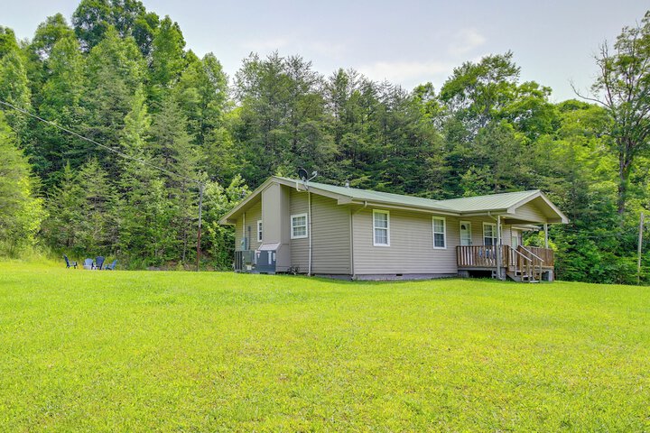 Huntsville Vacation Rental w / Fire Pit