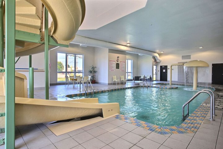 Super 8 by Wyndham Trois-Rivieres