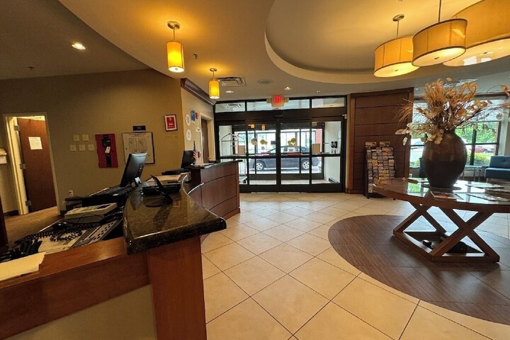 Comfort Inn & Suites Lexington Park near Pax River