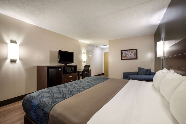 Room 21 of 48