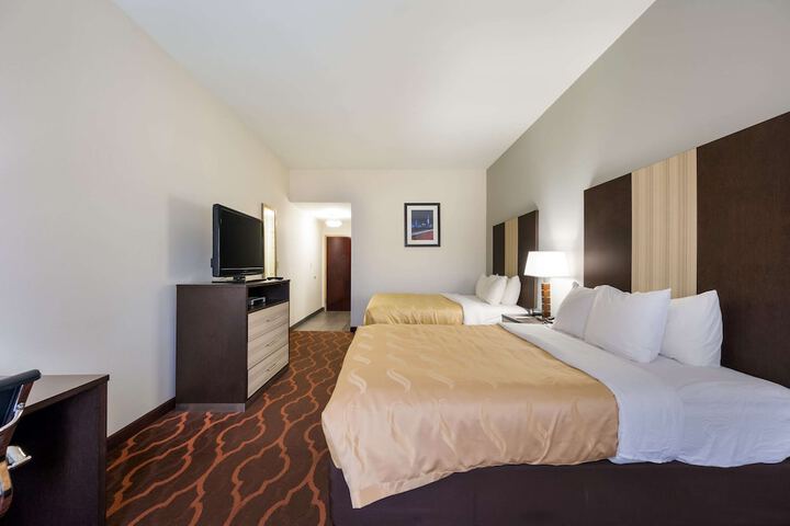 Room 30 of 36
