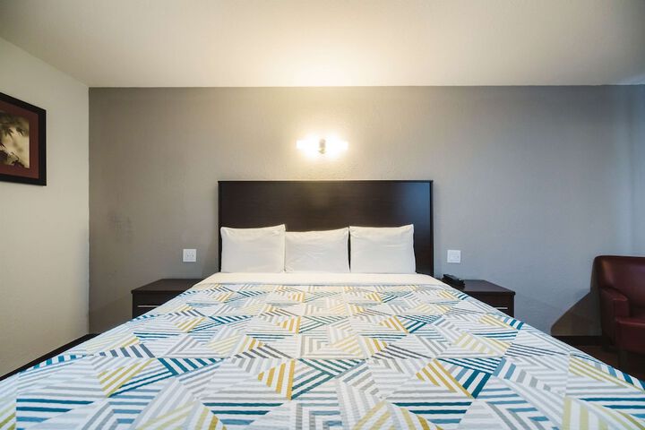 Room 20 of 27