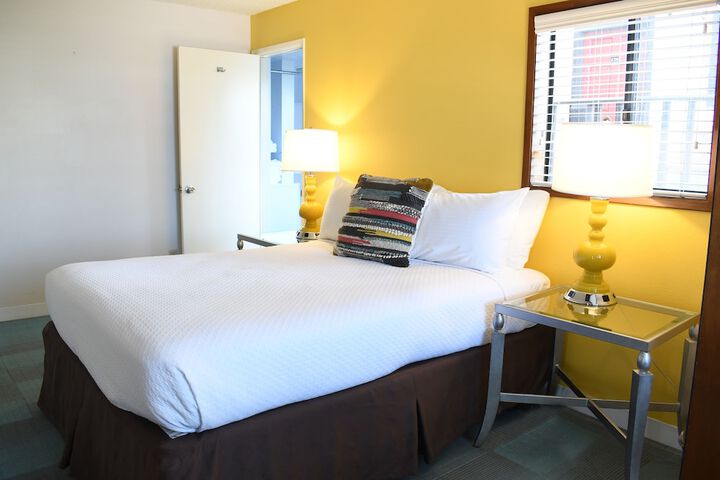 Room 50 of 85