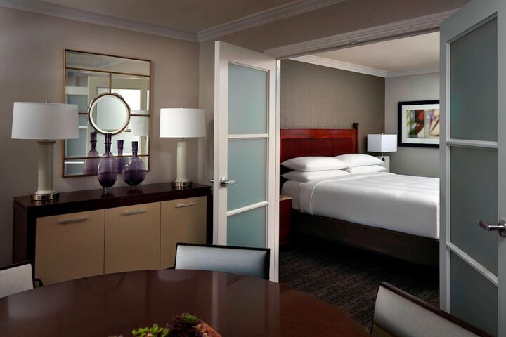 Room 27 of 68