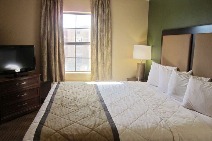 Room 36 of 40