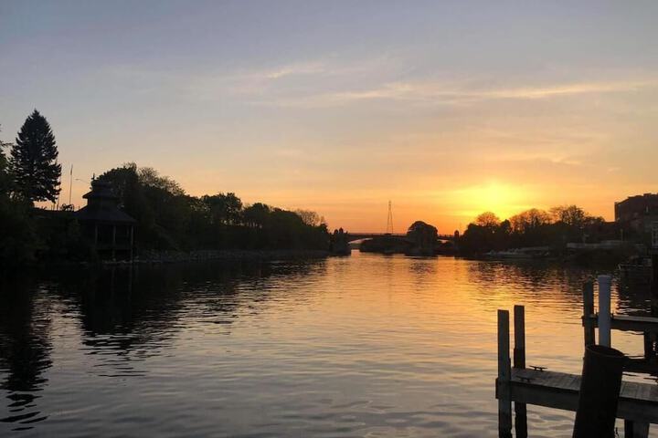 Manistee Inn & Marina