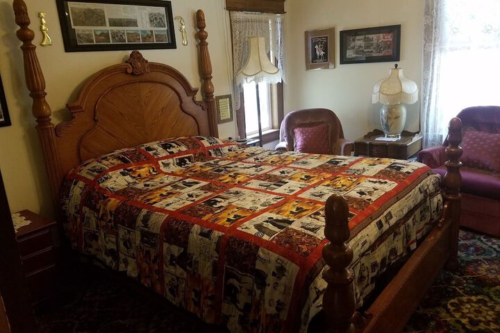 Room 34 of 77