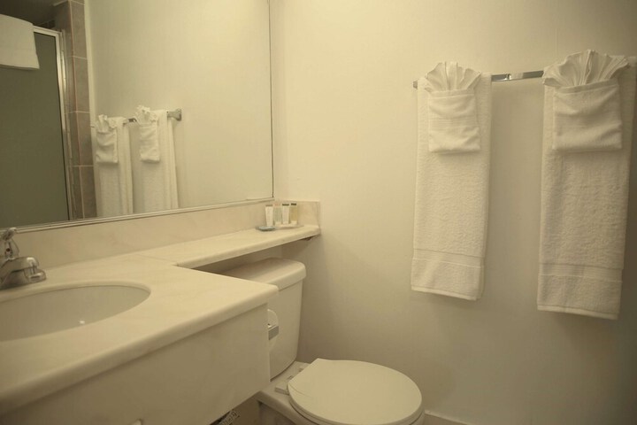 Room 18 of 26