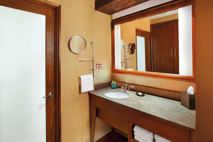 Room 8 of 29