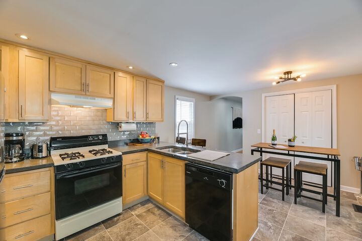 Walk to Parks & Dining: Cozy Canandaigua Home!