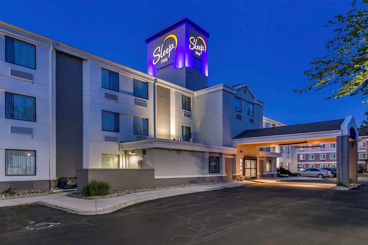 Hotel 2 of 48