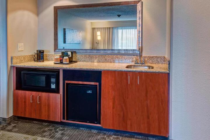 Courtyard by Marriott Alexandria