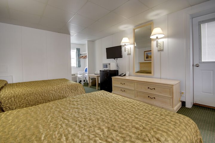 Room 7 of 17