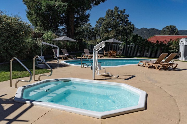 Pool 5 of 34